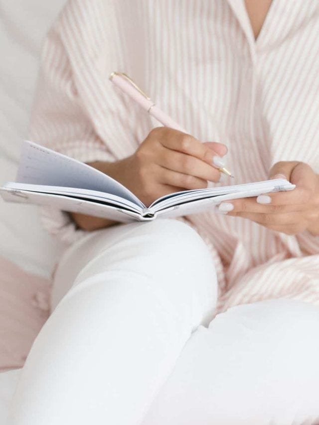 The Best Pregnancy Journals & Why It’s Worth Keeping One Story