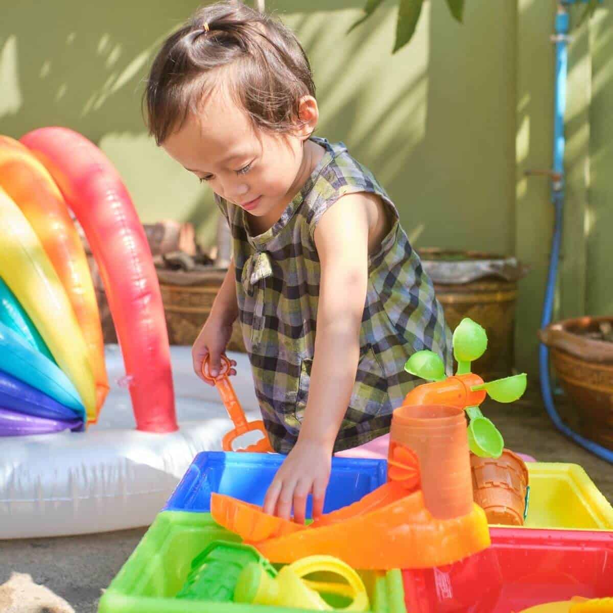 water tables for toddlers header
