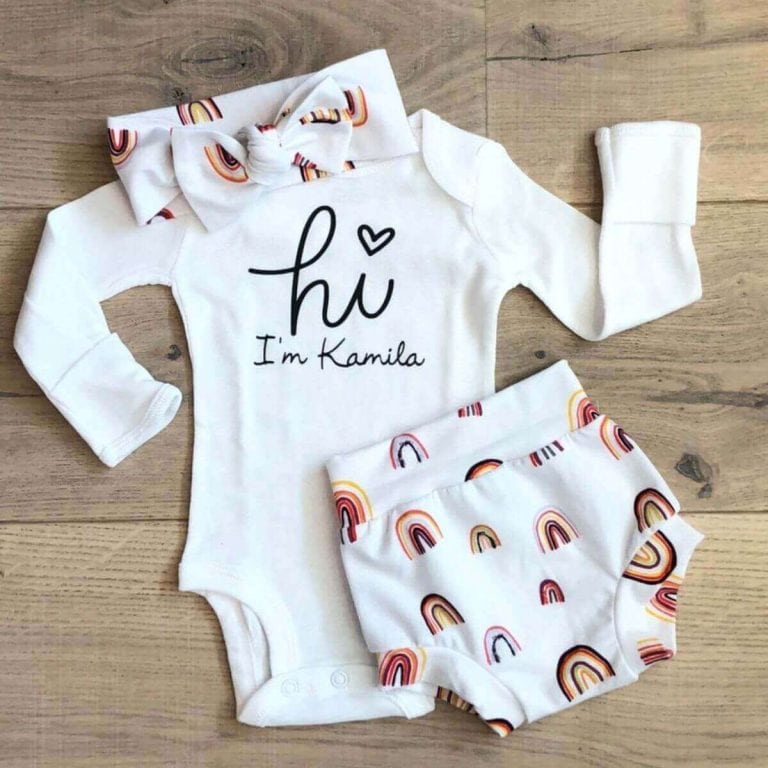 Choosing the Perfect Going Home Outfit for Mom and Baby